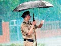 Cops banned from using umbrellas in Mumbai