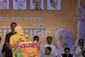 Congress hides behind 'burqa' of secularism during crisis: Narendra Modi