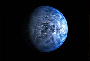 Astronomers find new blue planet where it rains glass - sideways