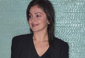 Udaipur top cop manhandled my unit, alleges Pooja Bhatt