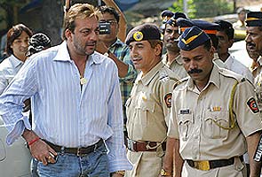 Sanjay Dutt undergoes health check-up at Yerawada jail