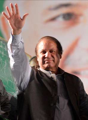 Pakistan Prime Minister Nawaz Sharif leaves for China on maiden visit after assuming office