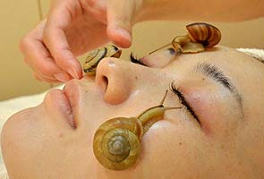 Snails face: Beauty treatment offers slime power