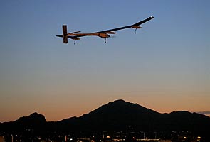 Solar airplane lands in New York, ends US trip