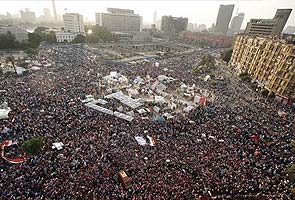 Egypt army gives President Mohamed Morsi 48 hours to share power