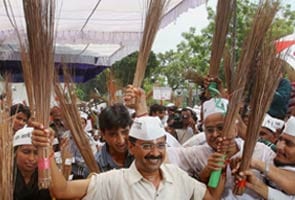 Arvind Kejriwal's Aam Aadmi Party launches broom as party symbol