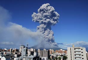 Japan volcano in spectacular eruption