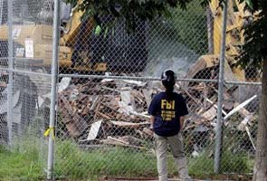 Home of Cleveland kidnapper is demolished