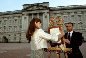 After announcing Royal Baby arrival, he's back in Kolkata