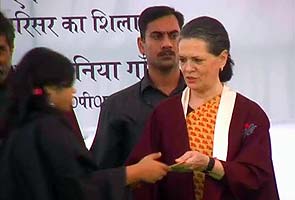 Sonia Gandhi's letter in support of IAS officer Durga threatens Food Security Bill