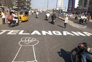 Amid protests and resignation threats, pro-Telangana leaders meet chief minister