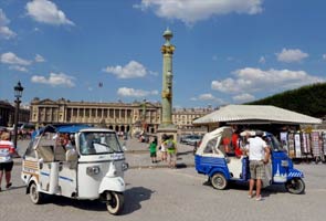 Tuk-tuks offer new take on Paris 