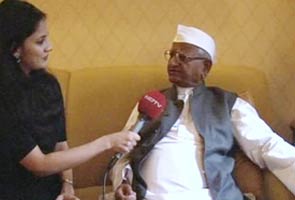 Anna Hazare goes global, to meet top US politicians and visit conflict zones