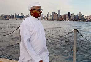 Anna Hazare leads largest India Day parade in US