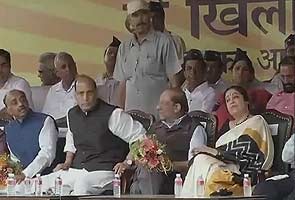 No power can stop Congress government in Delhi from losing the election: Rajnath Singh at rally