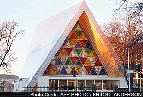 Cathedral made of cardboard opens in New Zealand