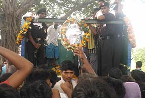 Families bid farewell to five soldiers killed by Pakistanis at Line of Control