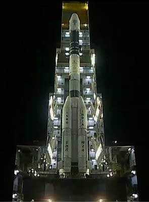GSLV-D5 rocket launch delayed, countdown clock stopped due to leak
