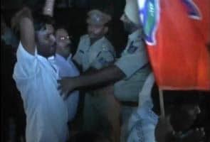 Protests after Odisha teenager set on fire by stalker dies