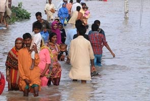 Pakistan floods affect 300,000: officials