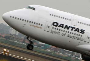 Stomach bug triggers mass vomiting on Qantas flight