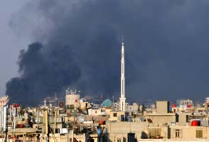 Over 200 killed in gas attacks near Damascus: Syrian activists