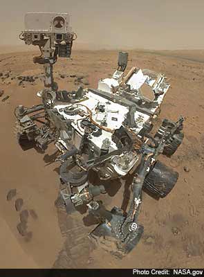 Mars rover Curiosity drives solo for first time