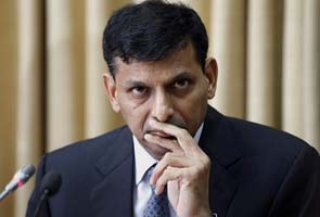 RBI governor Raghuram Rajan told he makes hearts go 'dhak dhak'