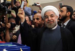 Iran takes charm offensive to UN, agrees to nuclear talks