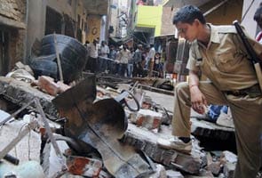 Five people killed after building collapses near Allahabad