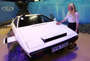 James Bond's 'submarine car' sells for more than five crore