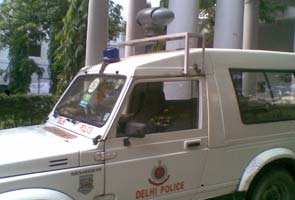 Delhi Police to keep an eye on mobs - and their own men