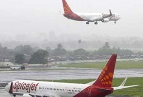 Air fares likely to go up by 10 percent after jet fuel price hike