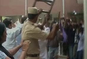 Violence mars lawyers' agitation in Meerut