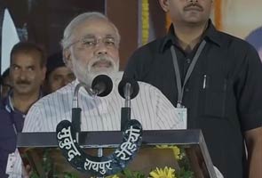 From 'Red Fort' in Chhattisgarh, Narendra Modi attacks PM, Rahul Gandhi