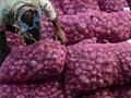 With new crop, onion prices drop by Rs 10 in Delhi