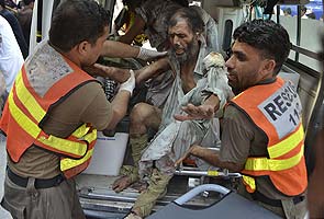 Bomb blast kills 17 people in northern Pakistan 