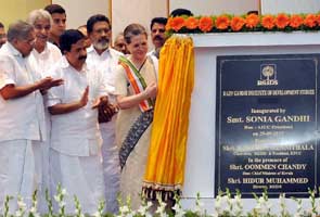 Sonia Gandhi to launch Kerala government's zero-landless project today