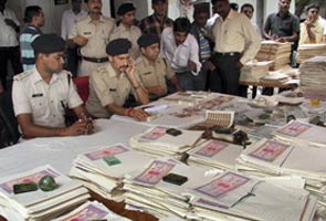 Fake stamp papers valued at Rs 107 crore seized in Patna