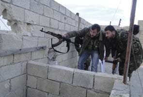 US spy agency delivering light weapons to Syrian rebels: sources