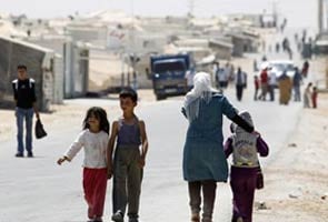 Sweden grants blanket asylum to Syrian refugees