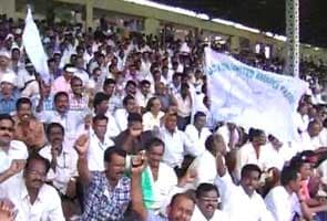 Protests continue against Andhra Pradesh bifurcation