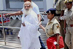 Asaram Bapu's police custody ends, taken back to Jodhpur from Ahmedabad