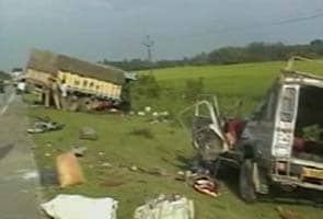 28 killed in Assam, two buses flipped over, driver held