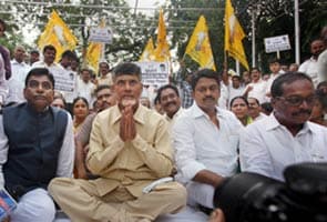 Telangana row: Chandrababu Naidu to continue his indefinite fast