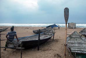 18 Tamil Nadu fishermen arrive in Chennai after surviving 'Phailin'