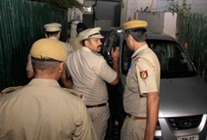 Delhi government official's death: Knife found near man's body had wife's fingerprints, say police