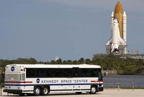 Billionaire rocketeers duke it out for shuttle launch pad