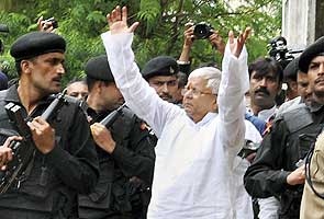 Appoint magistrate to curb Lalu Prasad's visitors, says jail official