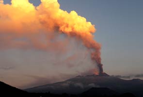 Mount Etna volcano erupts; airspace briefly closed 